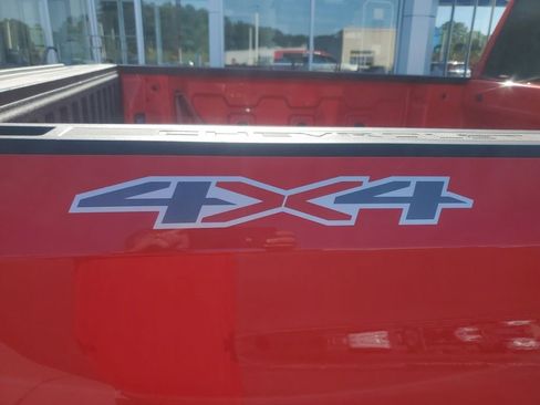 Used 2023 Chevrolet Silverado 1500 Custom AWD/4WD image 6