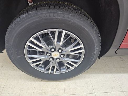 New 2026 Chevrolet Traverse LT w/ Enhanced Driving Package image 22