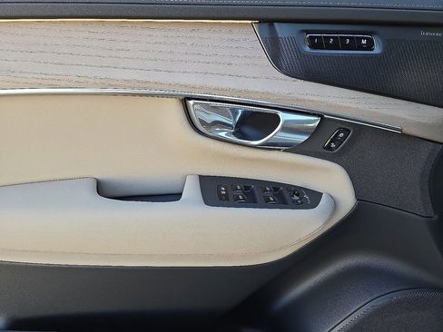 New 2026 Volvo XC90 B6 Ultra image 21