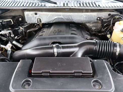 Used 2017 Ford Expedition XLT w/ Equipment Group 202A image 41