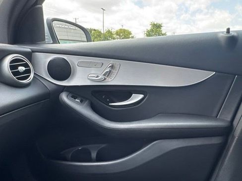 Used 2022 Mercedes-Benz GLC 300 image 41