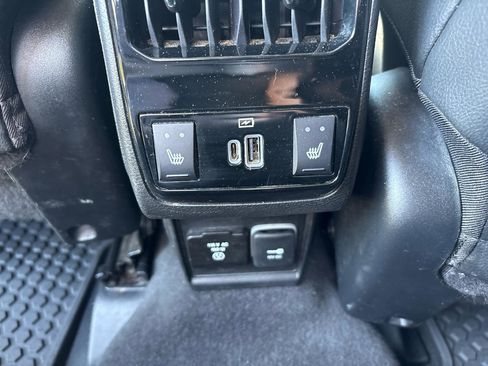 Used 2022 Jeep Compass Trailhawk w/ Trailhawk Elite Group image 17