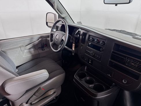 Used 2025 GMC Savana 2500 w/ Driver Convenience Package RWD image 25