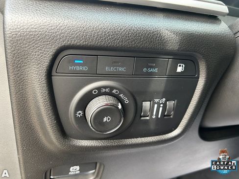Certified 2023 Jeep Grand Cherokee 4WD 4xe w/ Luxury Tech Group II image 28