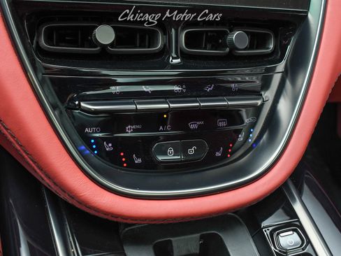 Used 2022 Aston Martin DBX image 15