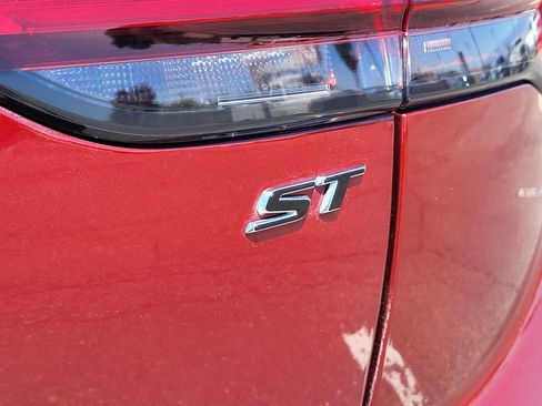 Used 2021 Buick Envision Preferred w/ Sport Touring Package FWD image 9