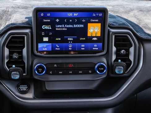 Used 2022 Ford Bronco Sport Outer Banks w/ Tech Package AWD/4WD image 14
