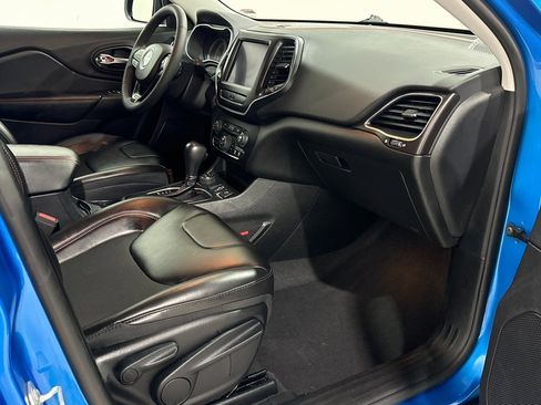 Used 2022 Jeep Cherokee Trailhawk w/ Trailer Tow Group image 25