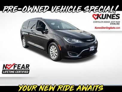 Used 2017 Chrysler Pacifica Touring-L