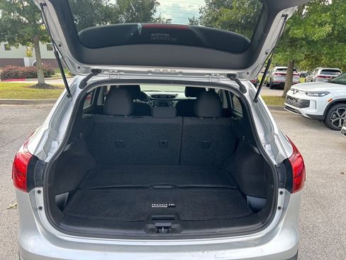 Used 2019 Nissan Rogue Sport S image 26