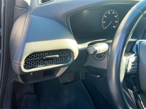 Used 2023 Honda HR-V Sport image 10