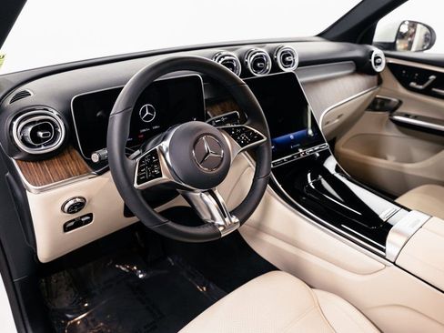 Certified 2026 Mercedes-Benz GLC 300 4MATIC image 9