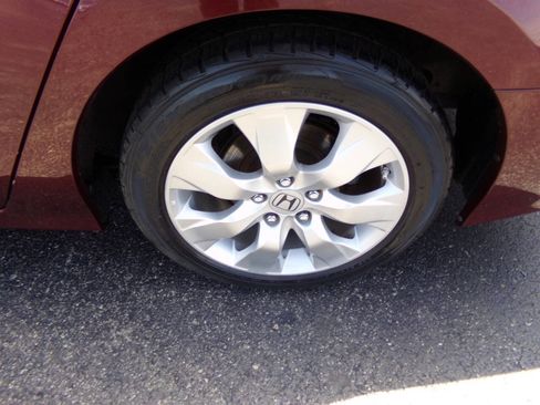 Used 2012 Honda Accord EX image 37