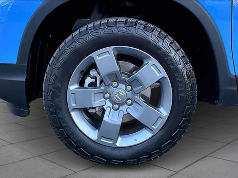 Used 2025 Honda Ridgeline TrailSport image 11