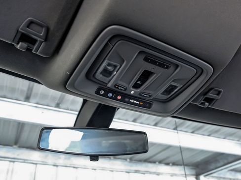 Used 2021 Chevrolet Silverado 1500 LT Trail Boss w/ Convenience Package II image 21