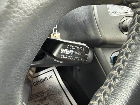 Used 2011 Mitsubishi Eclipse GS Sport image 21