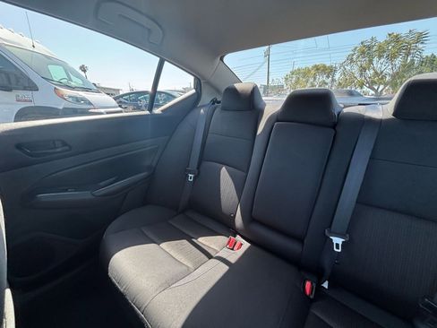 Used 2025 Nissan Altima 2.5 SV image 39