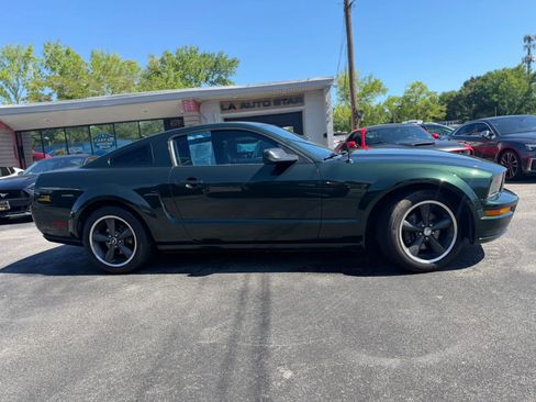 Used 2009 Ford Mustang GT RWD image 2