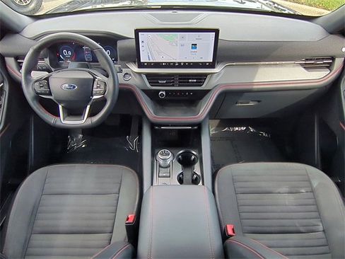 Certified 2025 Ford Explorer ST-Line w/ ST-Line Street Pack image 15