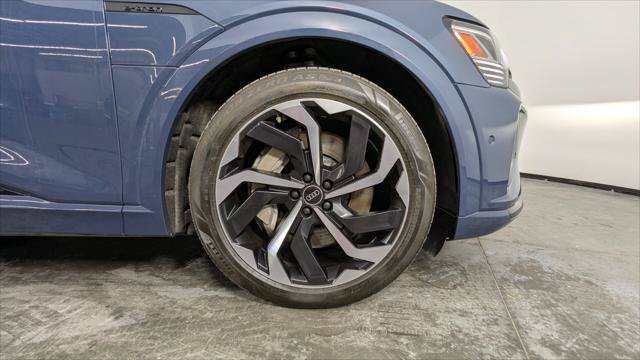 Used 2024 Audi Q8 e-tron Prestige w/ Prestige Package AWD/4WD image 34