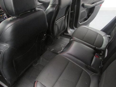 Used 2023 Ford Escape ST-Line Select AWD/4WD image 26