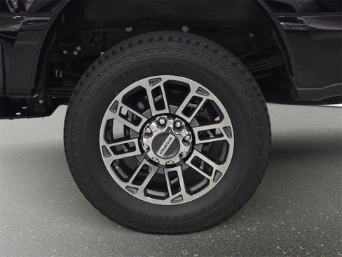 Used 2024 Ford F250 Limited w/ FX4 Off-Road Package image 30