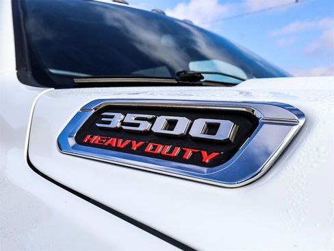 Used 2024 RAM 3500 SLT w/ Quick Order Package 2YG SLT image 11