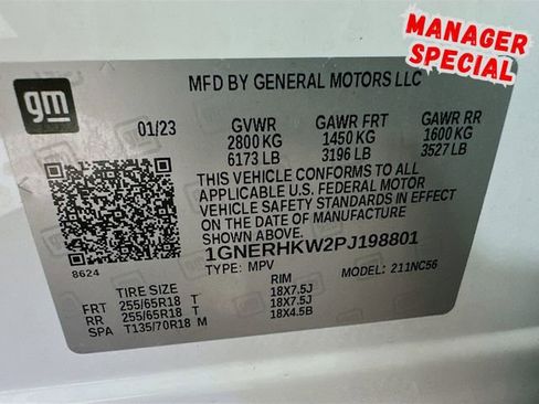 Used 2023 Chevrolet Traverse LT FWD image 32