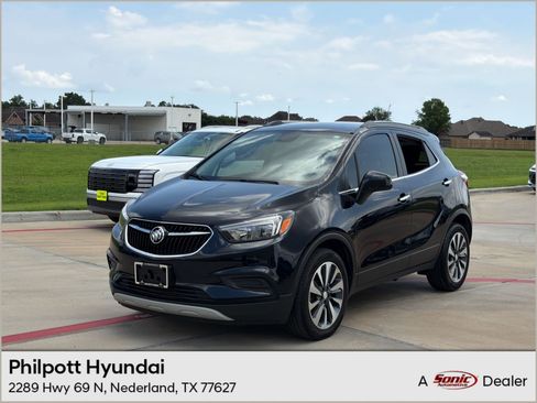 Used 2022 Buick Encore Preferred w/ Safety Package FWD image 1