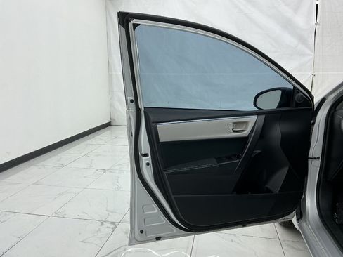 Used 2016 Toyota Corolla FWD image 18