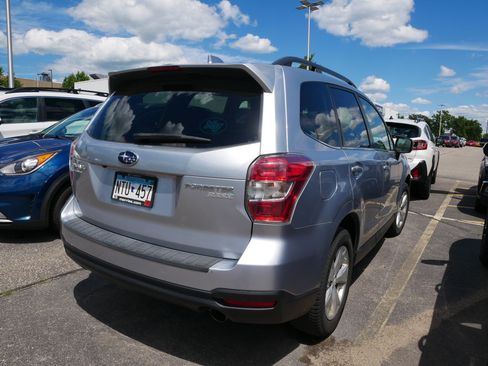 Used 2016 Subaru Forester 2.5i Limited w/ Popular Package #2 AWD/4WD image 4