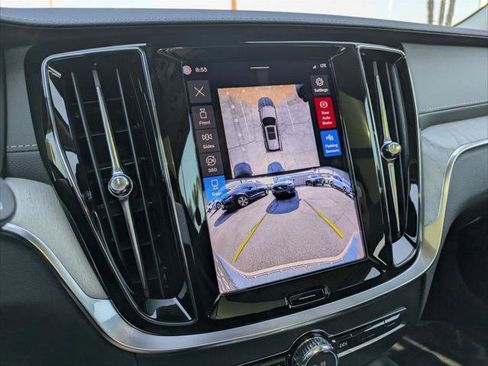 New 2026 Volvo V60 B5 Cross Country Ultra w/ Climate Package image 10