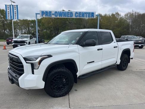 Used 2025 Toyota Tundra SR5 image 2