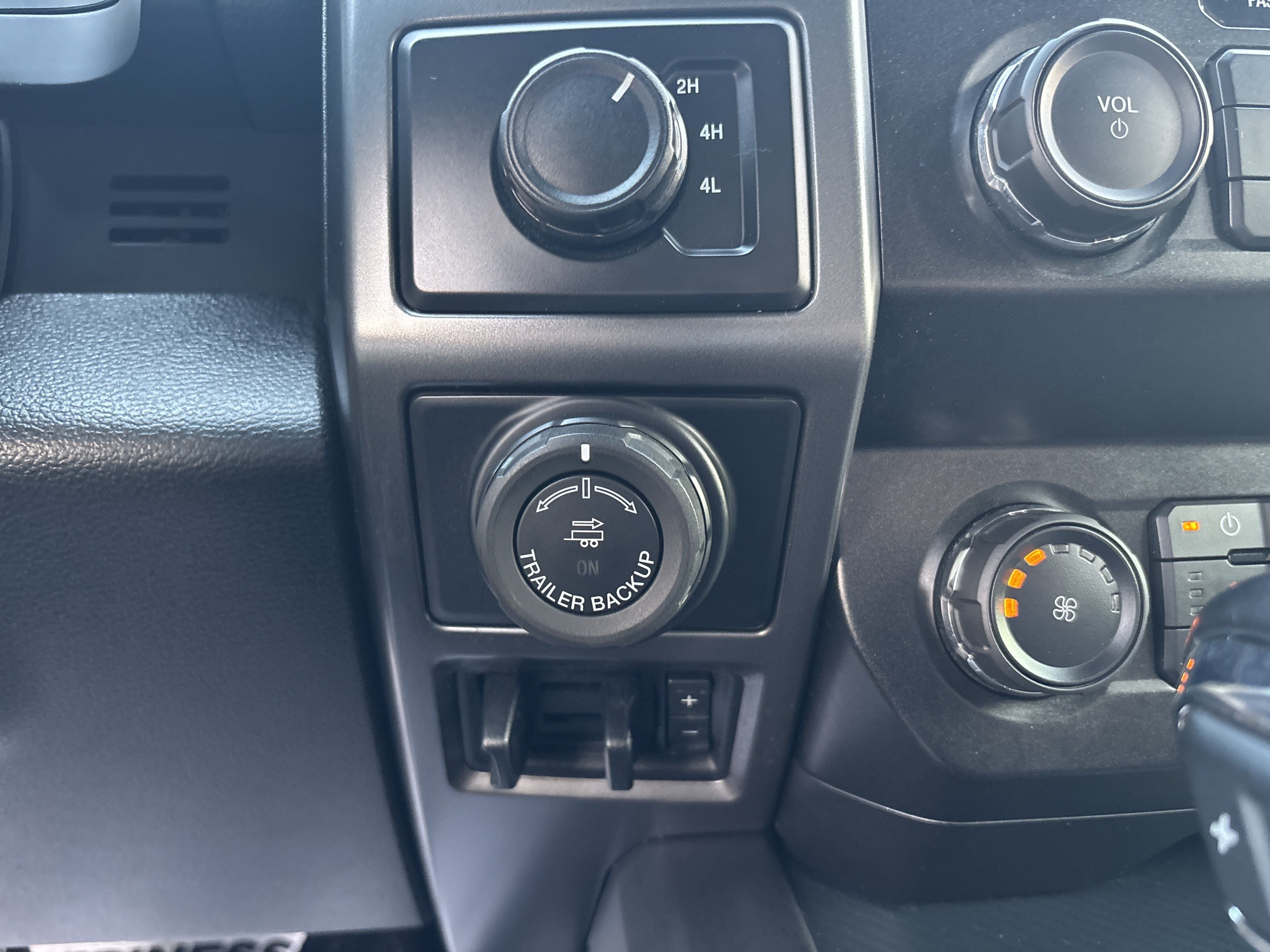 Used 2019 Ford F150 XLT w/ Equipment Group 302A Luxury AWD/4WD image 21