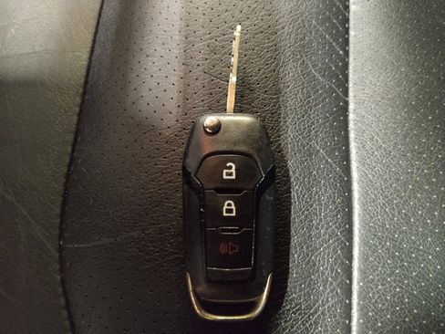 Used 2017 Ford Explorer FWD image 32