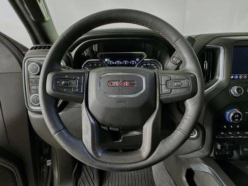 Used 2020 GMC Sierra 1500 AT4 w/ Technology Package AWD/4WD image 16