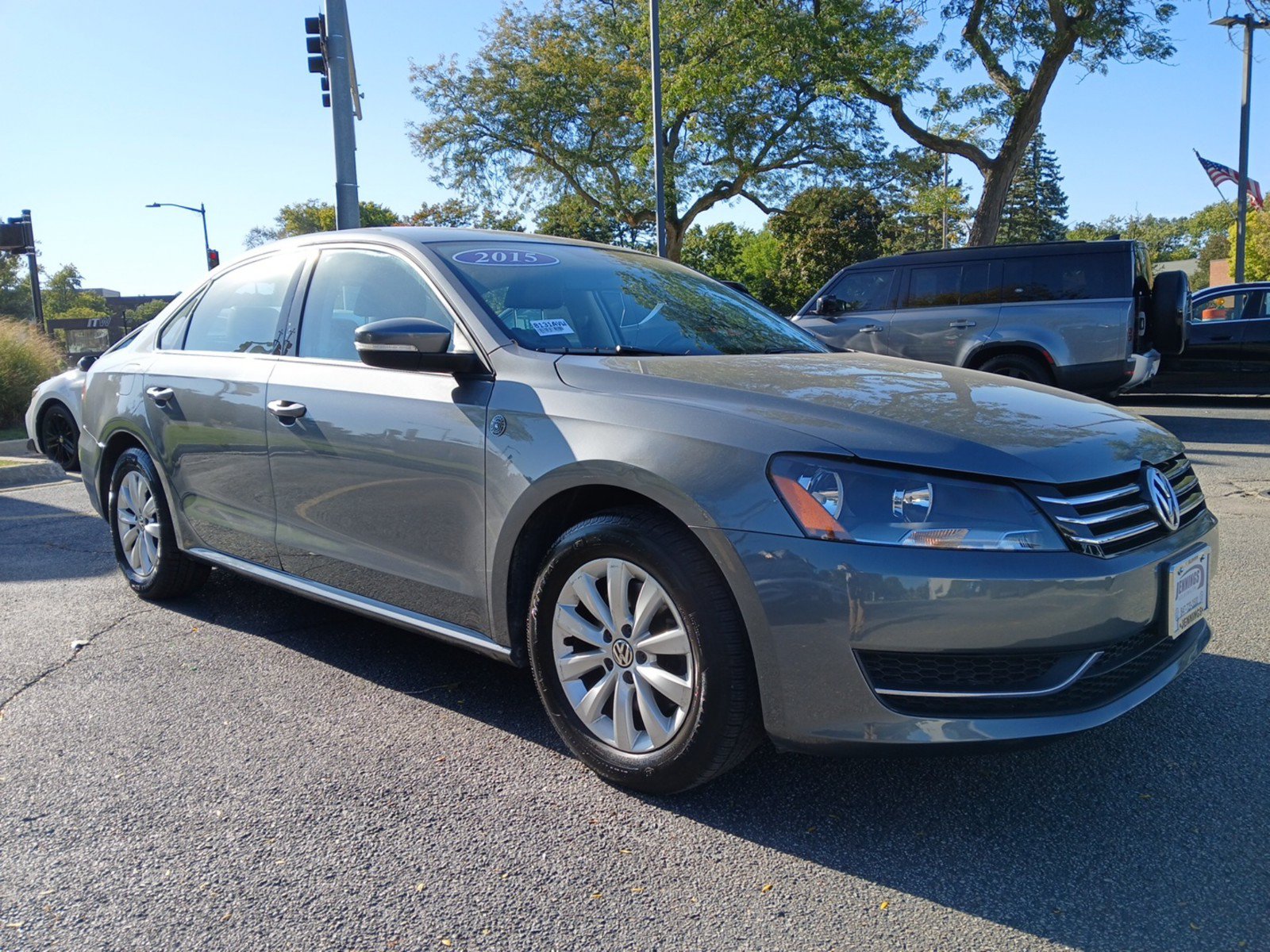 Used 2015 Volkswagen Passat 1.8T Wolfsburg Edition FWD image 2