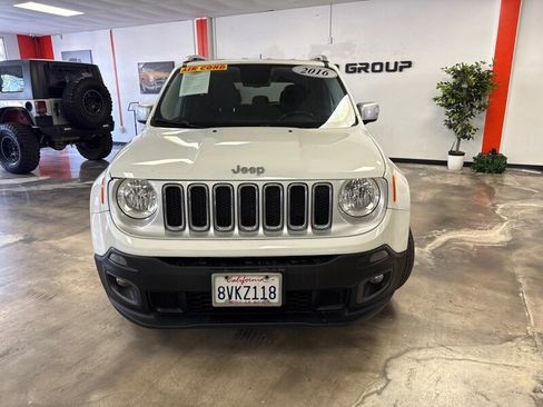 Used 2016 Jeep Renegade Limited FWD image 2