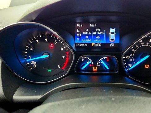 Used 2019 Ford Escape SE image 14