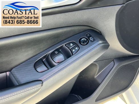 Certified 2025 Nissan Altima 2.5 SV FWD image 7