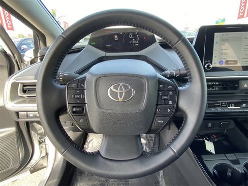 Certified 2025 Toyota Prius LE image 25