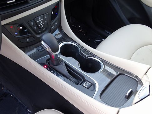 Used 2020 Buick Envision Preferred image 19