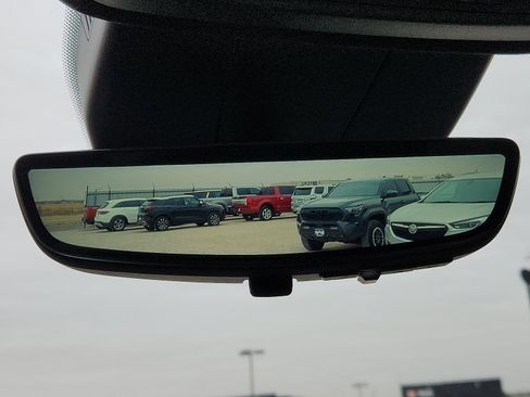 Used 2024 Cadillac XT4 Sport image 14