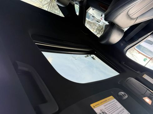 Used 2019 Lincoln MKZ Reserve w/ Reserve Plus Package FWD image 19
