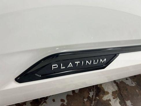 Used 2024 Toyota Tundra Platinum AWD/4WD image 26