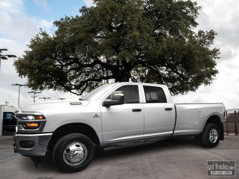 Used 2026 RAM 3500 Tradesman AWD/4WD image 1