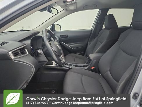 Used 2022 Toyota Corolla Cross LE FWD image 18