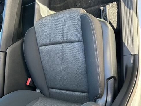 Used 2024 Nissan Rogue SV image 13