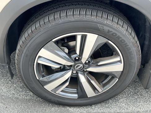 Used 2023 Nissan Rogue Platinum w/ Platinum Premium Package AWD/4WD image 14