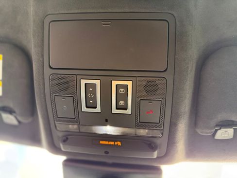 Used 2020 Jaguar F-PACE S image 28